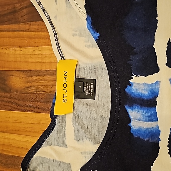 Super soft St. John tank shirt twist and gather details P - Picture 2 of 10